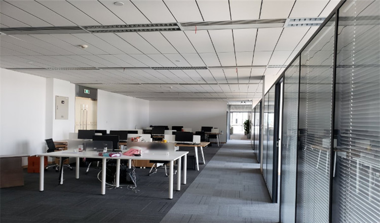  花旗集团大厦（一线江景，精装全配）高区精装修带家具