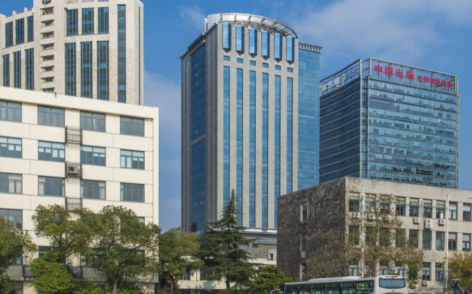 上海东方世纪大厦：性价比之选，企业办公新家园
