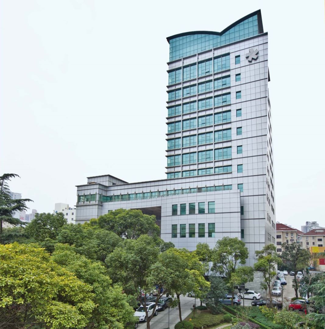 上海长宁区中山公园5-7元写字楼招商，灵活办公新选择