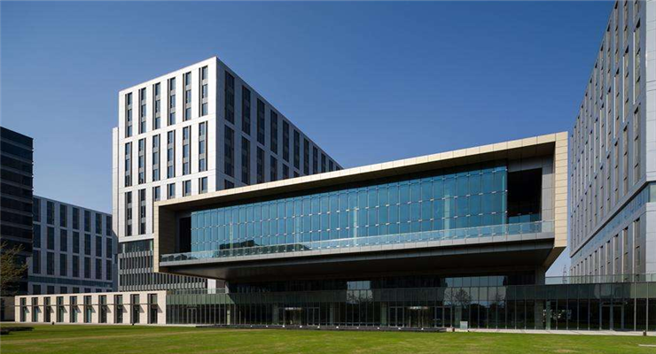 上海杨浦区新江湾城，国际社区旁高端写字楼，火热招商中！