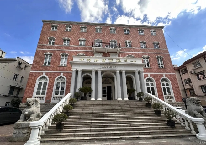 上海静安区出售独栋老洋房：市中心稀缺，属银行“乌托邦”，历史建筑
