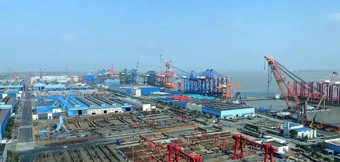 上海市人民政府办公厅关于印发《上海市建设长兴岛世界级现代化造船基地的实施方案（2025-2027年）》的通知
