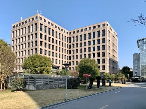 上海长宁区青奢空间（晨讯科技大楼）办公写字楼招商租赁综合评估报告：企业选址决策深度分析
