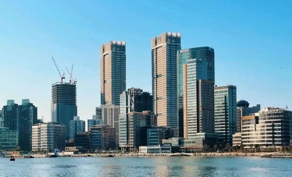 上海市虹口区北外滩来福士招商中心招商租赁综合评估报告：企业选址决策深度分析